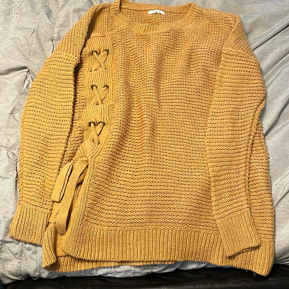 Mustard color sweater size L